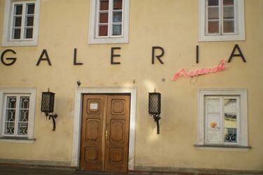 Historia sztuki opowiadana przez zasłony. Wykład w Arsenale