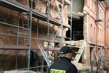 Postawiono zarzuty projektantowi galerii Alfa