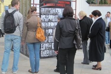 Wystawa i film. Zakończenie obchodów rocznicy Zbrodni Katyńskiej