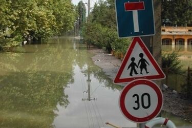 Pomóż powodzianom. Internetowa zbiórka żywności