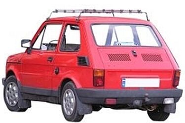 Pijany, uciekał przed policją wioząc całą rodzinę "maluchem"