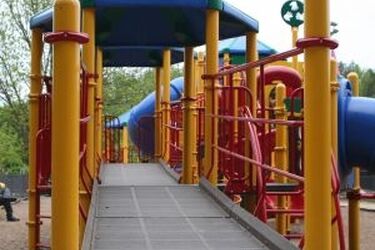 Będą nowe place zabaw w Parku Konstytucji i Parku Antoniuk