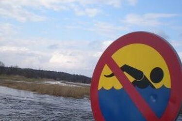 Zakaz kąpieli w trzech podlaskich kąpieliskach