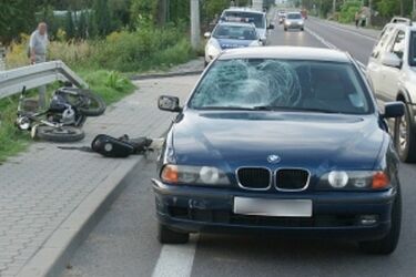 Wypadek na krajowej "19". Zderzyły się WSK i BMW