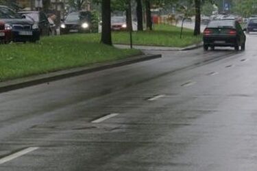 Nadchodzi jesień - zwiększ ostrożność za kierownicą