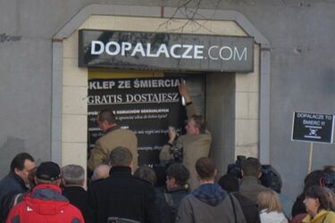 Dopalacze to wiocha!  Manifestacja dyrektorów i nauczycieli