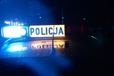 Nocna czołówka opli. Pięć osób trafiło do szpitala