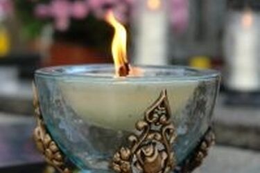 Zaduszki: Zapłoną znicze na grobach zasłużonych białostoczan