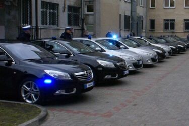 Białostocka policja ma 14 nowych nieoznakowanych radiowozów