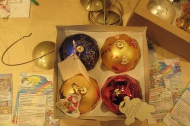 Festiwal Bombki Choinkowej - udana licytacja  w Galerii Alfa