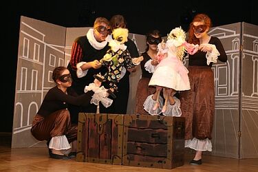 Srebrny róg dla Teatru Niezanengo z MDK   