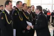 Białystok: odznaczono strażaków gaszących płonące cysterny