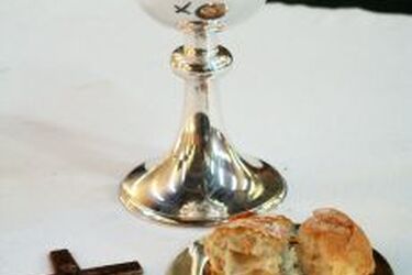 Wielki Czwartek u wyznawców Kościoła katolickiego i Cerkwi prawosławnej 