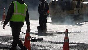Prace na wiadukcie w al. Tysiąclecia Państwa Polskiego