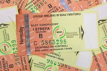 Ostatni dzień, by kupić tańsze bilety komunikacji miejskiej