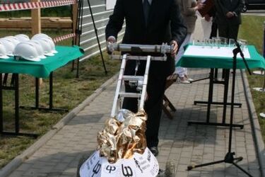 Kamień pod Park Naukowo-Technologiczny wmurowany