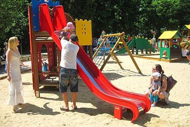 Plac zabaw na Plantach specjalnym prezentem na Dzień Dziecka