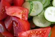 Bakteria E. coli atakuje. Poznaj pięć kroków do bezpiecznej żywności 