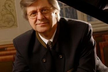 Piotr Paleczny zagra z białostockimi filharmonikami