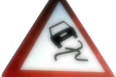 Kompletnie pijany kierowca spowodował wypadek. Są ranni