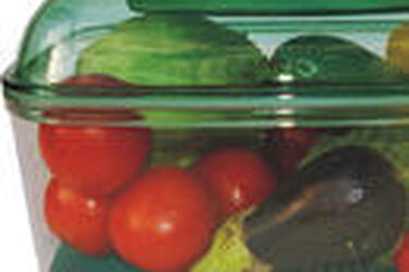 Latem zrezygnuj z  tłustych i ciężkich potraw