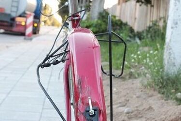84 - letni rowerzysta zderzył się z cieżarówką