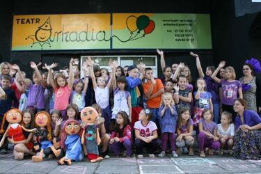 Teatralne wakacje. Dzieci zapraszają na spektakl do Teatru Arkadia