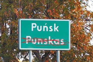 Puńsk. Śledztwo w sprawie zamalowania litewskich napisów