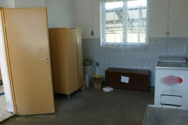 Włamali się do rozlewni mleka i ukradli...