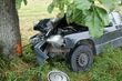 Śmiertelny wypadek. Mercedes uderzył w drzewo