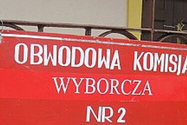 Podliczono głosy z prawie 2/3 komisji wyborczych