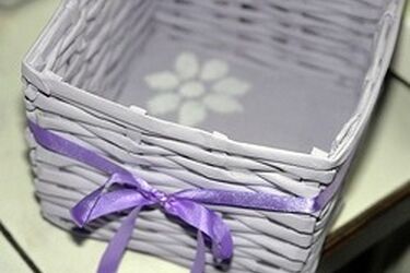 Warsztaty plecenia z papierowej wikliny w WOAK-u