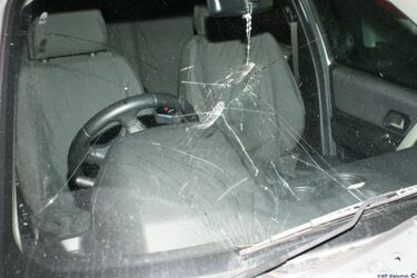 Mężczyzna rzucił się pod samochód. Zginął na miejscu