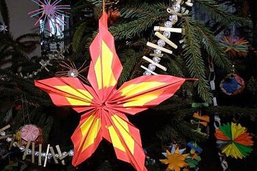 Warsztaty tworzenia ozdób i prezentów świątecznych w WOAK