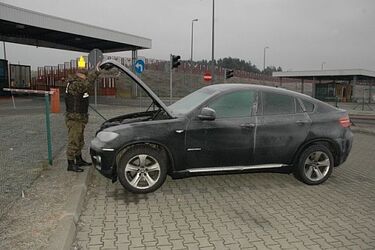 Zatrzymano kradzione BMW warte ćwierć miliona złotych