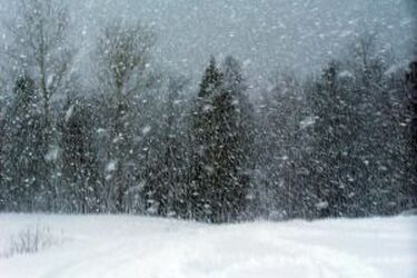 Śnieg i silny wiatr, a w weekend odwilż