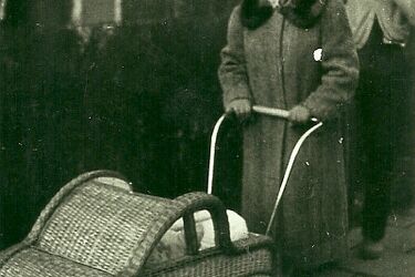 Białostocka galeria szuka zdjęć z wózkami dziecięcymi w tle