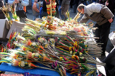 Pod Ratuszem trwa Jarmark Wielkanocny