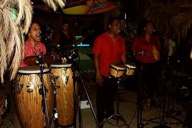 Pije Kuba do Jakuba. Salsowe szaleństwo z Jose Torresem