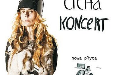  Karolina Cicha  promuje płytę "Miękkie maszyny"  