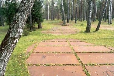 Białostoccy uczniowie poznają Katyń ze słuchu