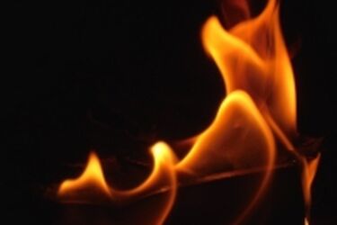 Pożar na ul. Chopina. Z płomieni uratowano bezdomnego