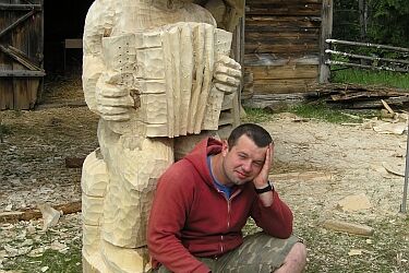 W białostockim skansenie stanęły figuralne ule