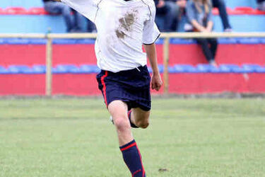 Tur jedną nogą w III lidze, wysokie zwycięstwo Hetmana