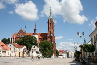 Maciej Orłoś w naszym regionie. W Podlaskim nakręcono odcinek programu "Nie ma jak Polska"