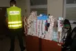 Celnicy: bazary są pełne przemycanych papierosów