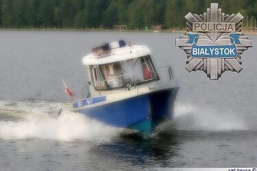 Białostoccy policjanci uratowali nad zalewem dwie osoby