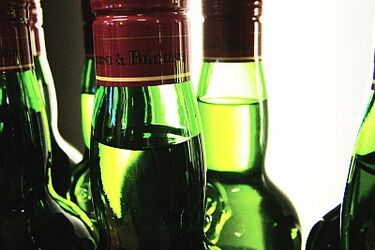 Jak rozpoznać zatrucie alkoholem metylowym? Uważajmy na alkohol z Czech