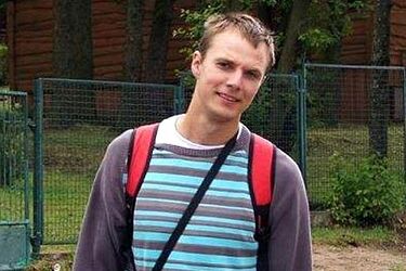 Najbliższi proszą o pomoc w poszukiwaniach 23-letniego Adama
