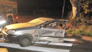 Samochód rozerwany na pół. 6 osób w szpitalu